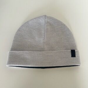 Lululemon - Gray Beanie
